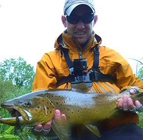 Evo Smyth Fly Dresser tying at The Irish Fly Fair 2025