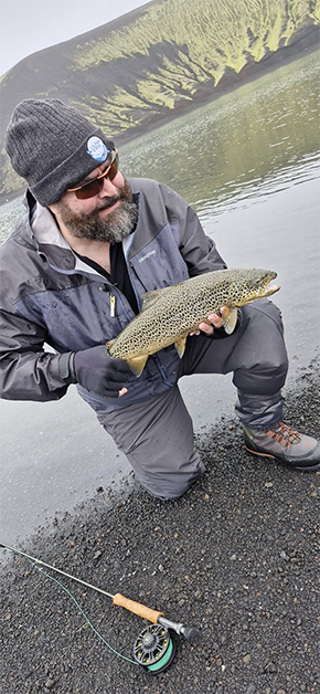 Ívar Örn Hauksson Fly Dresser tying at The Irish Fly Fair 2025